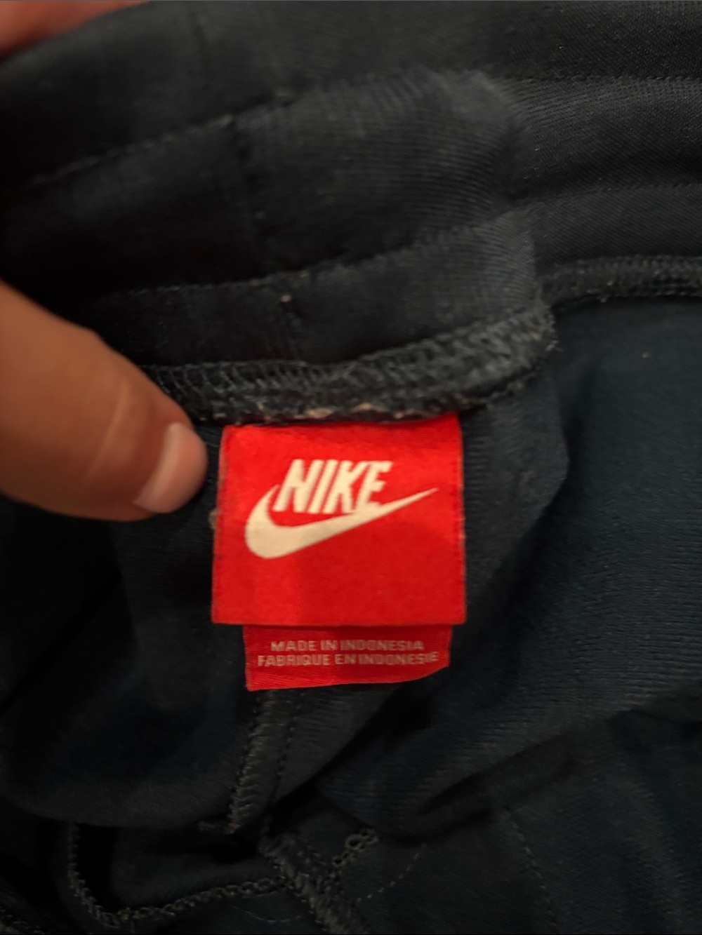 Nike tracksuit set - Picture 3 of 7